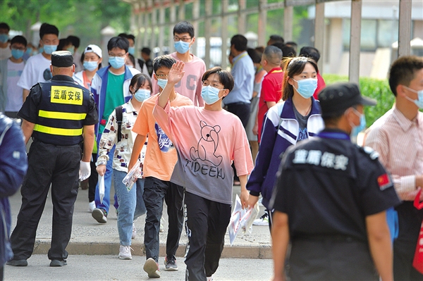 晋中市考生身份证办理“优速通道”已开通